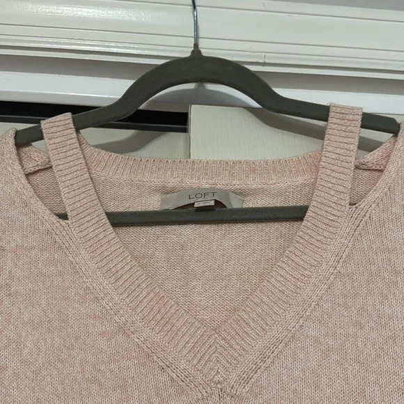 LOFT Light Pink Sweater - Picture 3 of 5